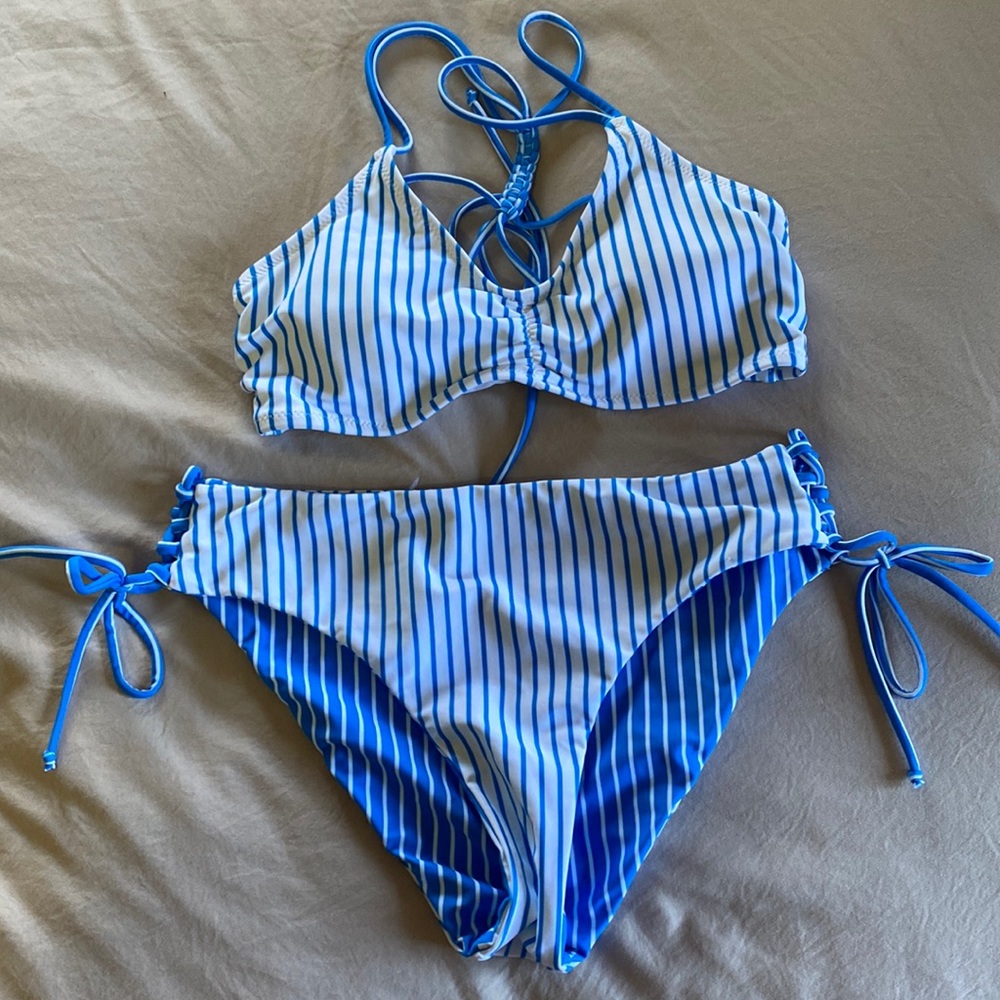 Women’s bikini - size medium